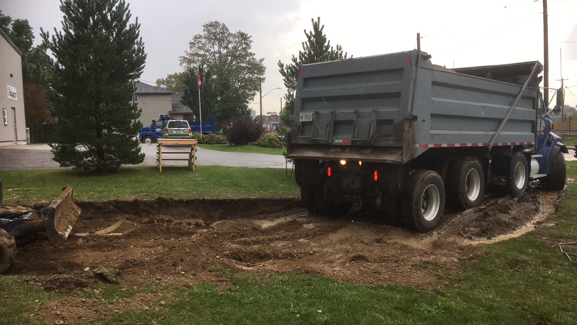 DumpTruck.jpg